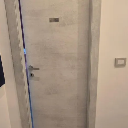 فندق مبيت وإفطار Mali ساليرنو